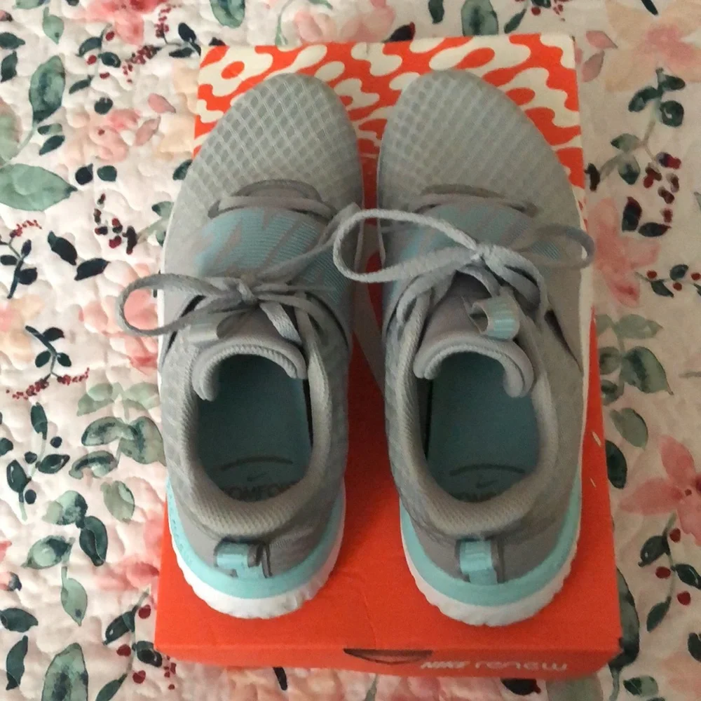 WMNS Nike Renew IN-Season TR 9 - Picture 5 of 6